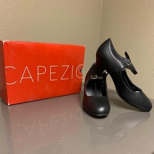 New Capezio Dance Shoe Mary Jane Size 7 1/2